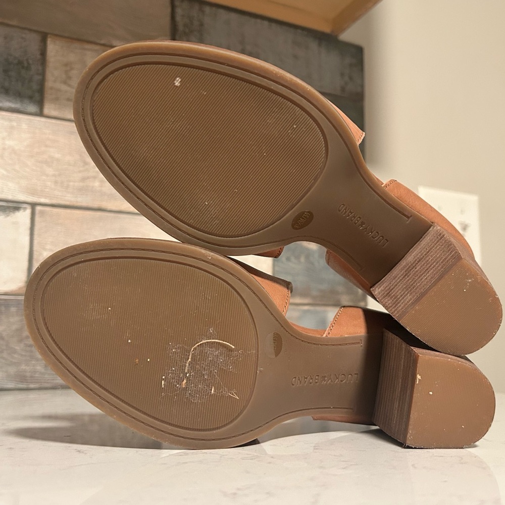 EUC 🍀 Lucky Brand Junai Leather Open Peep Toe Ankle Bootie Heeled Sandals - Picture 16 of 16